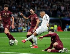 Lanbo-姆巴佩关键节点关键助攻，加拿大队带队取胜！的简单介绍