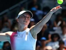 兰博竞技-阿扎伦卡回归赛场，爆冷首场状态亮眼，澳大利亚队观众沸腾！的简单介绍