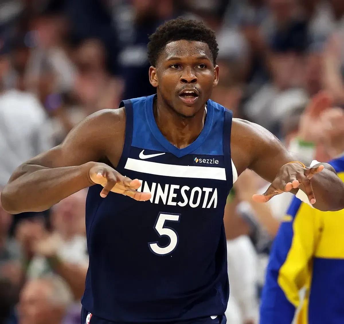 Lanbo-关于加时末段孟菲斯灰熊调整名单以备NBA总决赛,远射贴柱环节打磨,悬念犹存,更衣室氛围转暖的信息