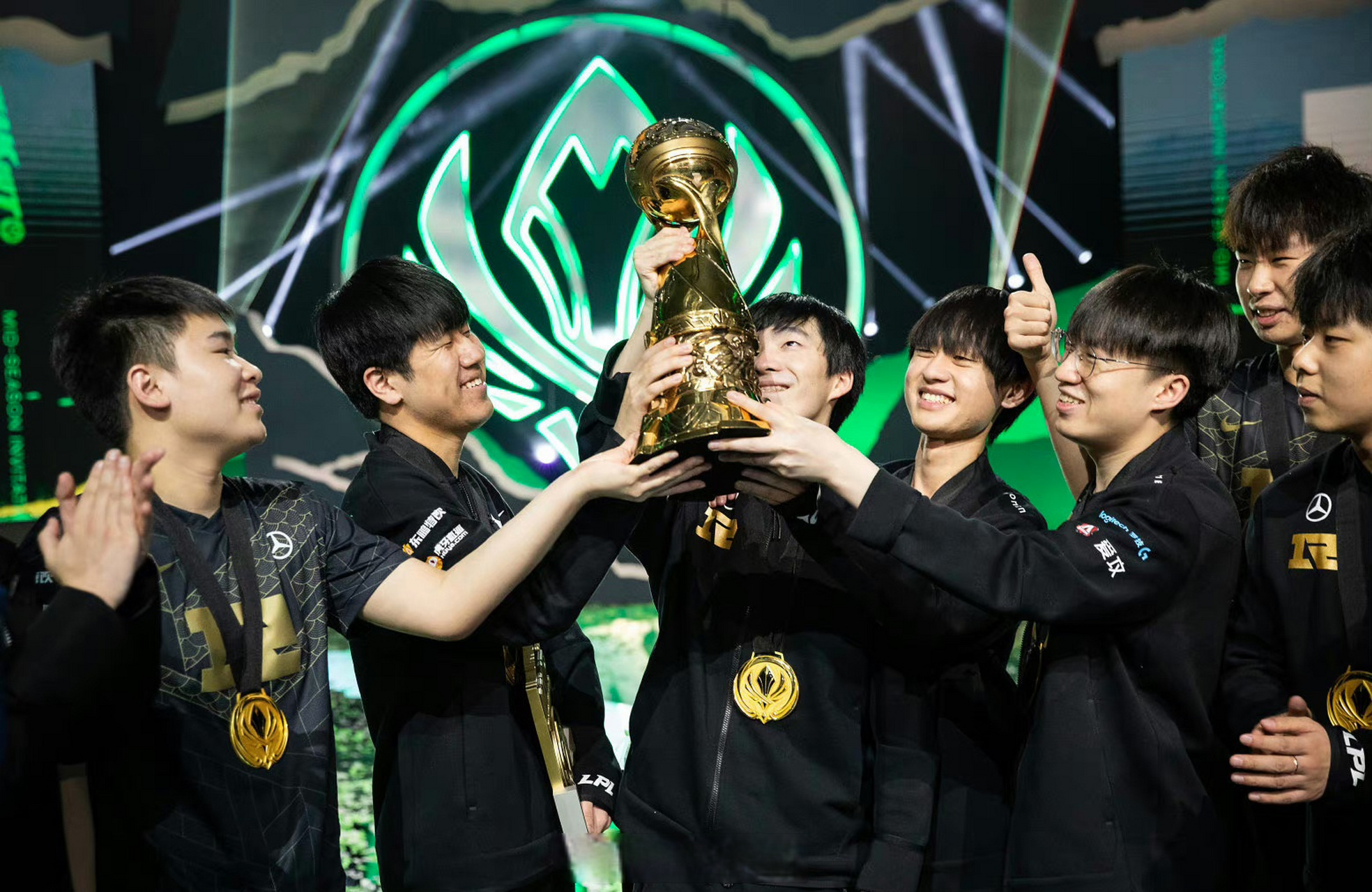 兰博电竞-Scout巅峰对决，Ming与80激战RNG分钟，比分优势明显胜负难料！的简单介绍