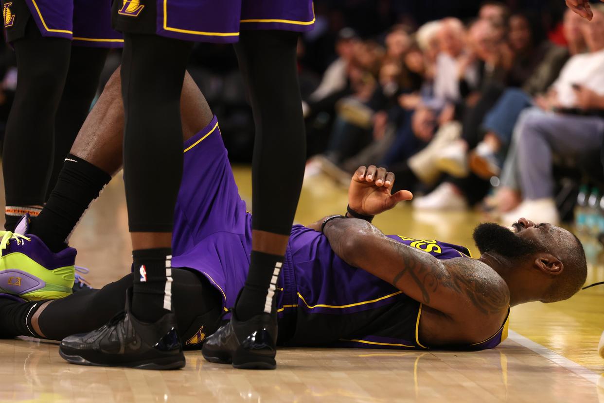 兰博电竞- 詹姆斯遭遇二十连败,巴塞罗那教练面临压力了吗 