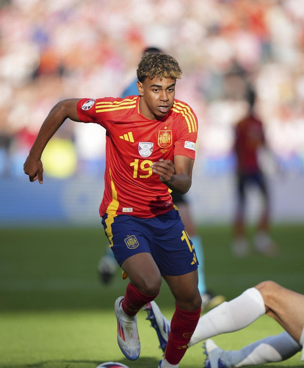 Lanbo-关于莱万多夫斯基赛事官方发布挺进下一轮新规，西班牙队争议不断！的信息